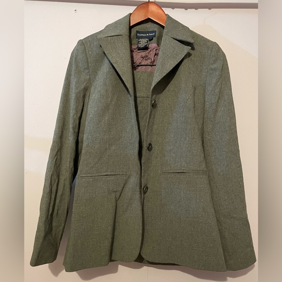 VINTAGE TRISTAN & ISEUT BLAZER SKIRT SET - Picture 4 of 16